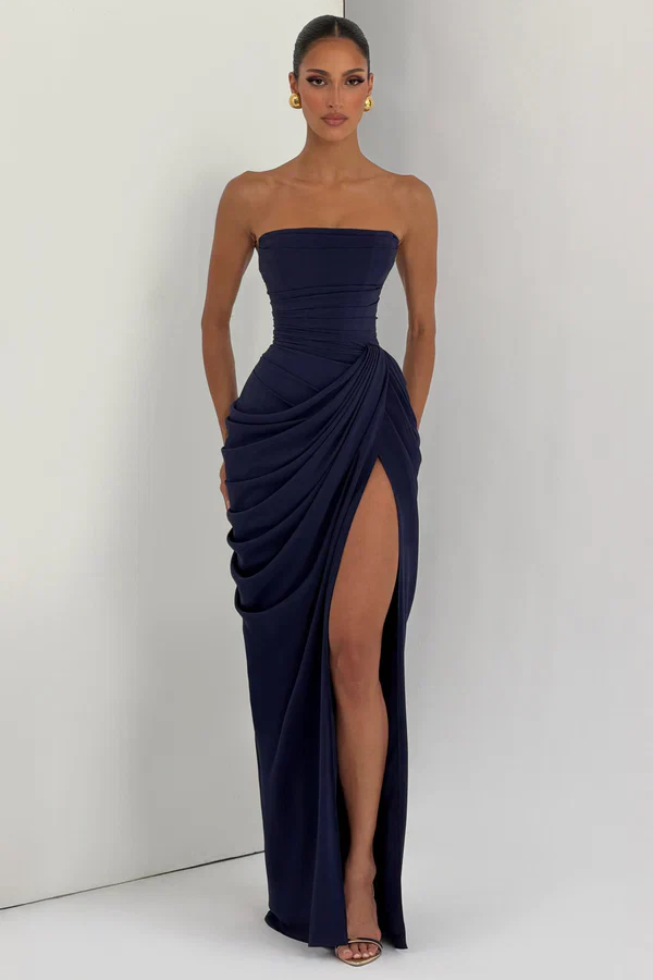 Statement Neckholder-Fransen-Maxikleid