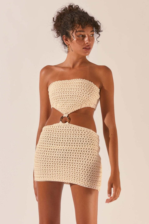 Edna – Trägerloses Häkel-Minikleid mit Aussparungen