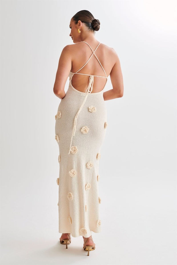 Edwina – Gestricktes Maxikleid mit V-Neck und Blumenmuster