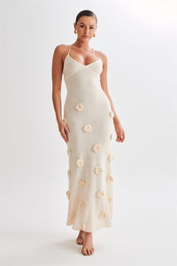 Edwina – Gestricktes Maxikleid mit V-Neck und Blumenmuster
