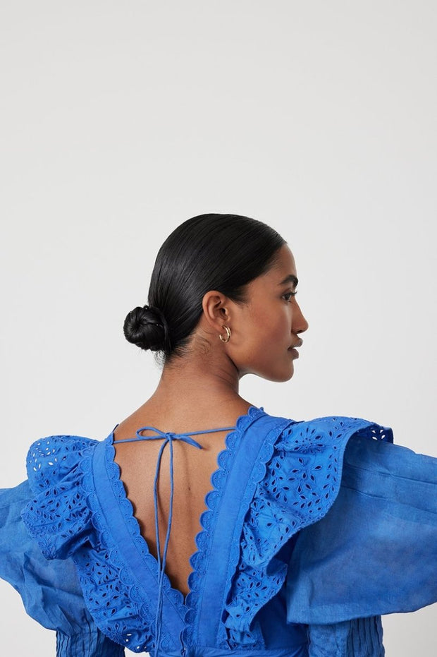 Besticktes Kurzes Kleid mit Rüschen „Elma“