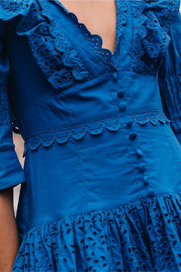 Besticktes Kurzes Kleid mit Rüschen „Elma“
