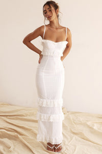 Erin Langes Kleid aus bestickter Spitze