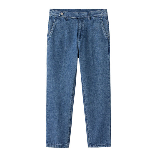 Jeans aus Denim mit einzelner Faltenstruktur