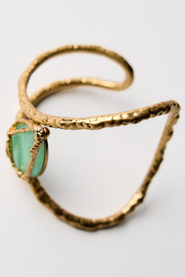 Strukturiertes Armband mit Edelsteinen im modernen Stil