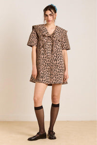 Mini-Kleid mit Leopardenmuster im modernen Stil