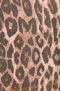 Mini-Kleid mit Leopardenmuster im modernen Stil
