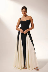 Griselda Maxi-Unterkleid in Blockfarben im modernen Stil
