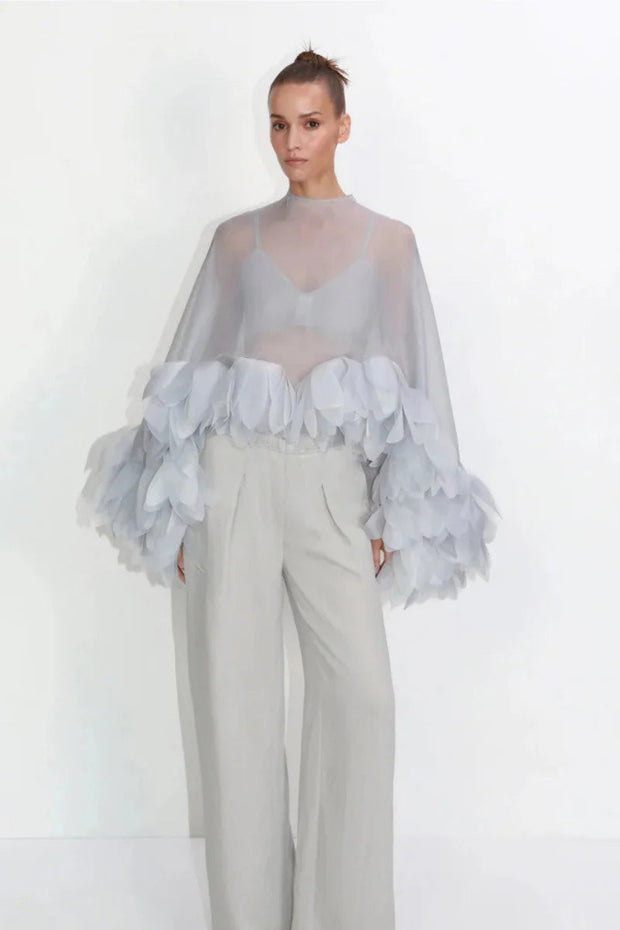 Transparente Organza-Cape-Oberteil mit Blütenblattverzierung
