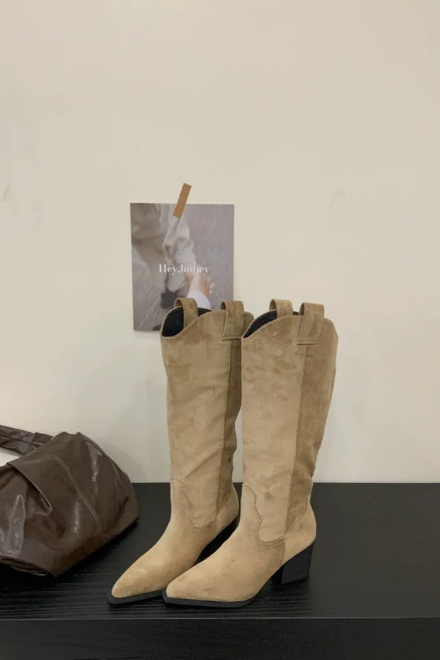 V-Ausschnitt Grobabsatz High-Oberteil Knight Stiefel