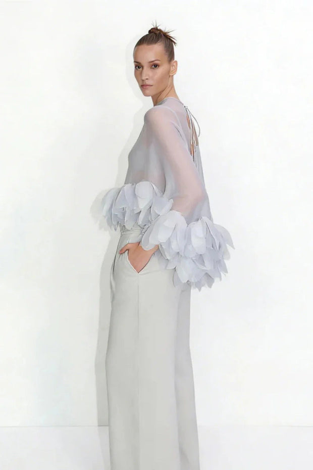 Transparente Organza-Cape-Oberteil mit Blütenblattverzierung