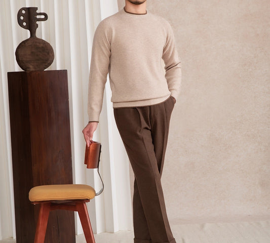 Pullover aus Wolle mit strukturierter Oberfläche und Kontrastdetails