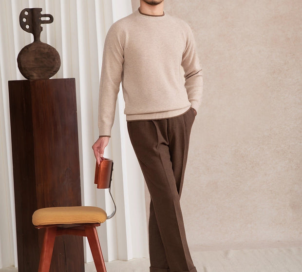 Pullover aus Wolle mit strukturierter Oberfläche und Kontrastdetails