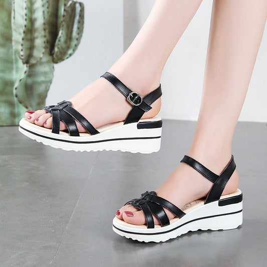 Minimalistische gekreuzte Damen Plateausandalen - Irina