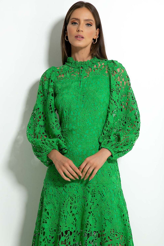 Joa – Ausgestelltes Langes Kleid mit bestickter Spitze