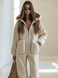 Lässiger weiter Vintage-Overall aus Polar-Fleece mit Tasche, Reißverschluss und Kapuze im modernen Stil