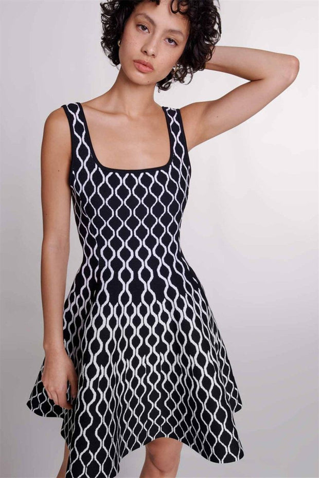 Mona Mini-Strickkleid mit abstraktem Muster und eckigem Ausschnitt