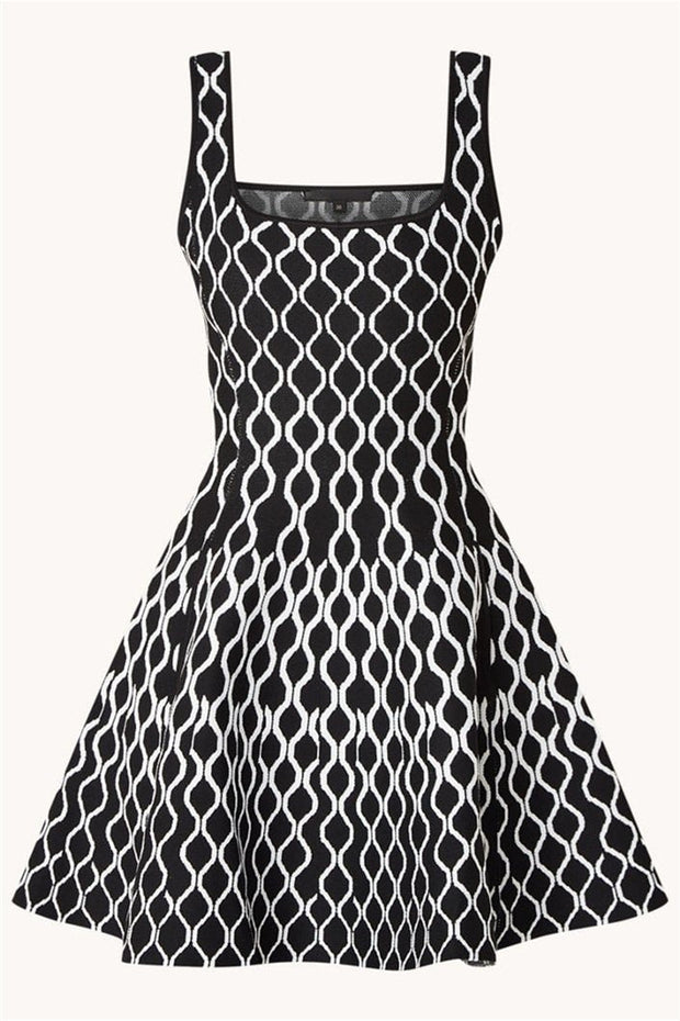 Mona Mini-Strickkleid mit abstraktem Muster und eckigem Ausschnitt