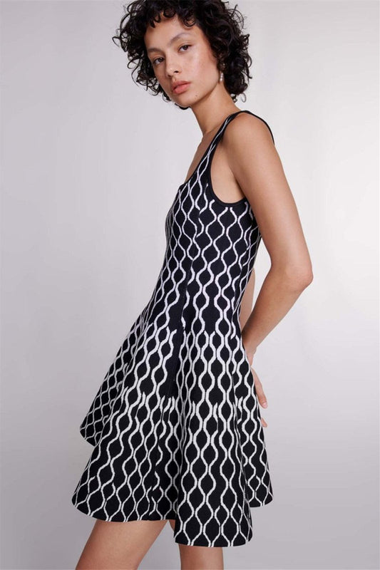 Mona Mini-Strickkleid mit abstraktem Muster und eckigem Ausschnitt