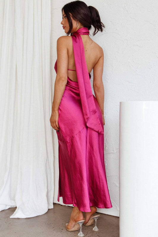 Nad Cowl Neckholder-Kleid in Midi-Länge aus Satin