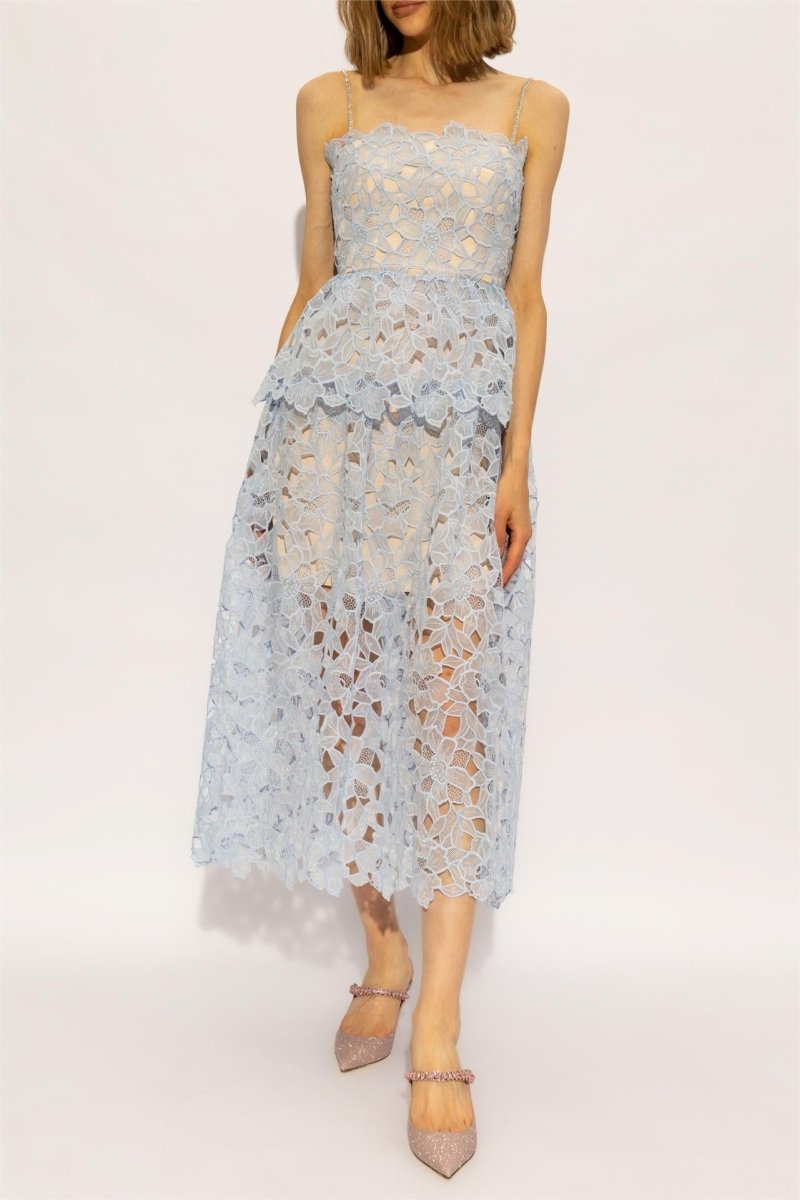 Ophelia – Gestuftes Midi-Camisole-Kleid aus Spitze im modernen Stil
