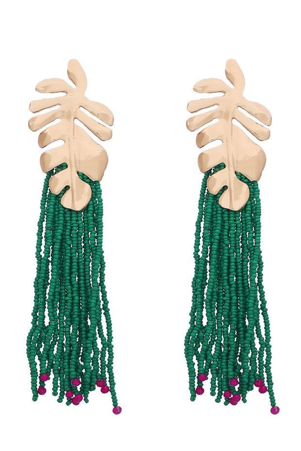 Ohrringe mit Quaste aus Palmwedelperlen im modernen Stil