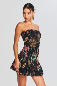 Rosa – Gerafftes Minikleid mit Muster